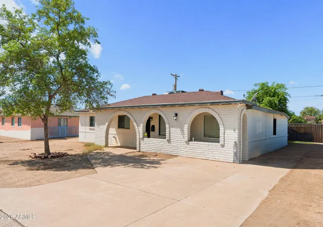 Photo 2 of Single family home for sale at 5624 N 30th Drive, Phoenix, AZ 85017 | MLS# 7079078 | Listing updated on 2026-09-12