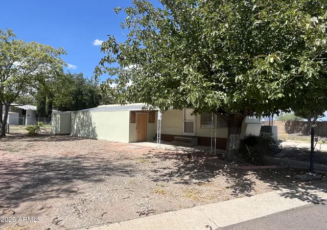 Photo 2 of Manufactured home for sale at 723 W Finnie Flt Rd #43, Camp Verde, AZ 86322 | MLS# 7079130 | Listing updated on 2026-09-12