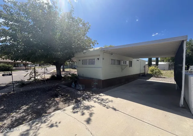 Photo 3 of Manufactured home for sale at 723 W Finnie Flt Rd #43, Camp Verde, AZ 86322 | MLS# 7079130 | Listing updated on 2026-09-12