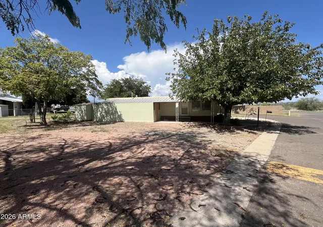 Photo 4 of Manufactured home for sale at 723 W Finnie Flt Rd #43, Camp Verde, AZ 86322 | MLS# 7079130 | Listing updated on 2026-09-12