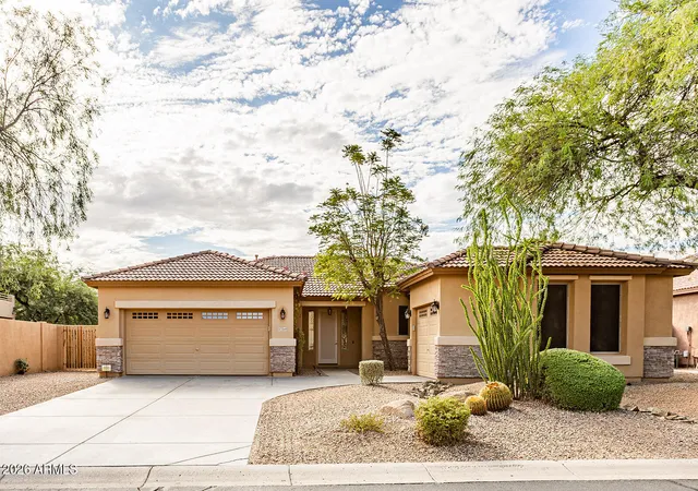 Photo 1 of Single family home for sale at 32648 N 40th Place, Cave Creek, AZ 85331 | MLS# 7079265 | Listing updated on 2026-09-12
