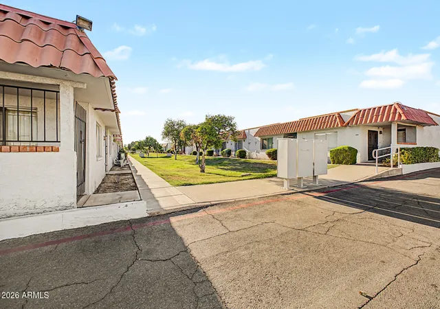 Photo 2 of Townhouse for sale at 6812 N 35th Avenue #A, Phoenix, AZ 85017 | MLS# 7079181 | Listing updated on 2026-09-15