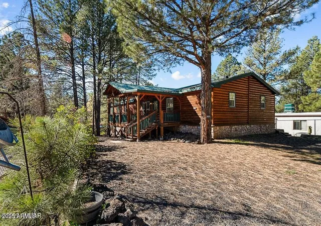 Photo 3 of Single family home for sale at 2421 W Thornton Rd, Show Low, AZ 85901 | MLS# 7079165 | Listing updated on 2026-09-12