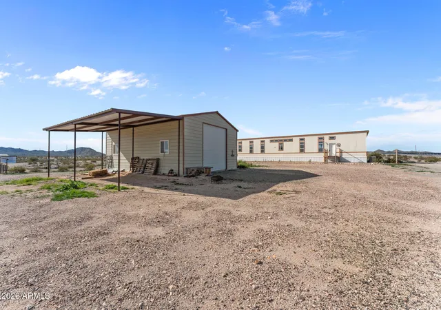Photo 2 of Manufactured home for sale at 39050 Dobbins Ln, Salome, AZ 85348 | MLS# 7079163 | Listing updated on 2026-09-12