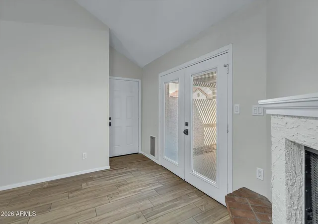 Photo 3 of Townhouse for sale at 907 S Lola Ln #2, Tempe, AZ 85281 | MLS# 7079234 | Listing updated on 2026-09-17