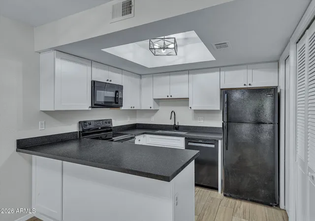 Photo 4 of Townhouse for sale at 907 S Lola Ln #2, Tempe, AZ 85281 | MLS# 7079234 | Listing updated on 2026-09-17