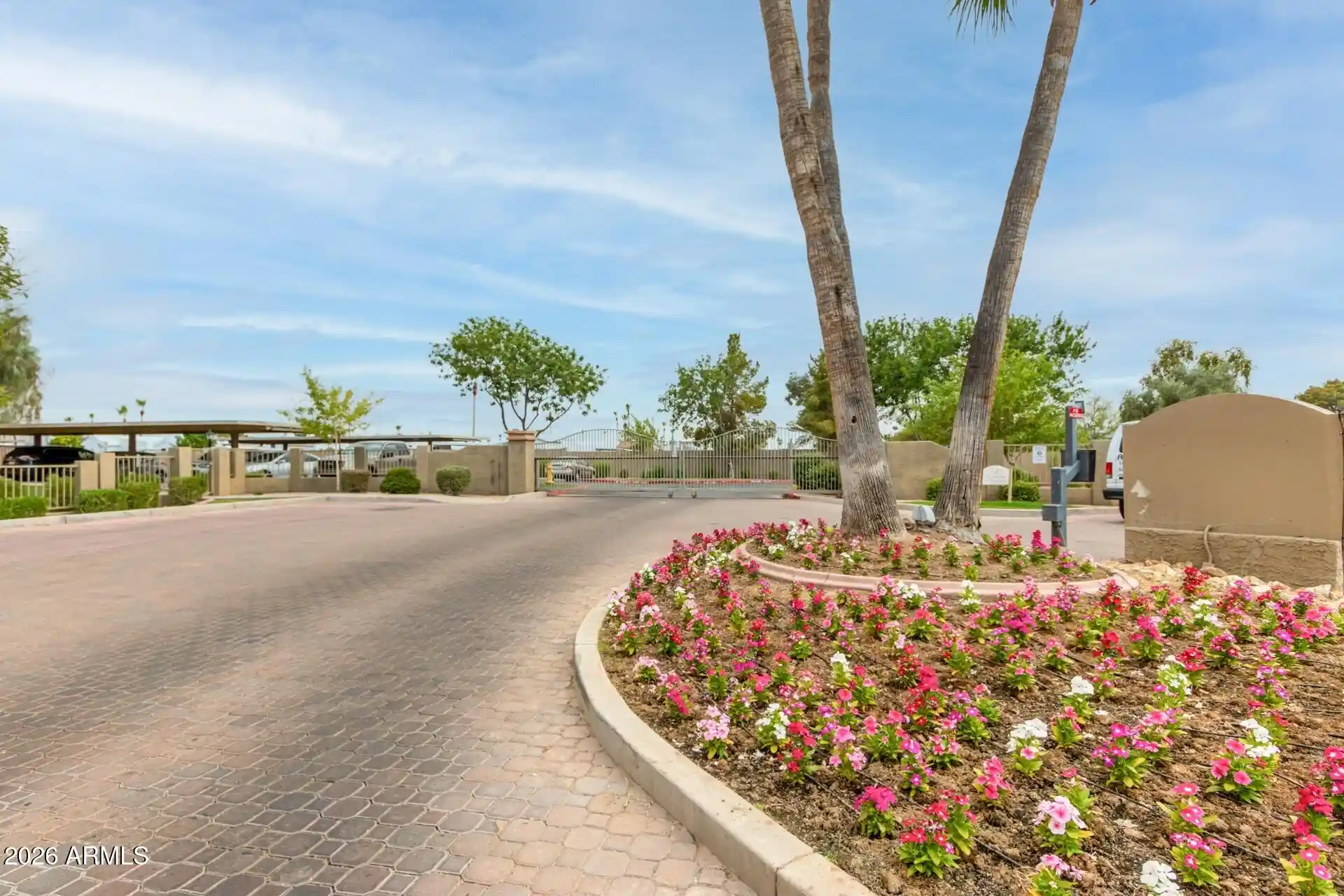 Listing Photo 49 - Condo for sale in 2929 W Yorkshire Dr located at 2929 W Yorkshire Dr, Phoenix, AZ 85027 - Unit #1120