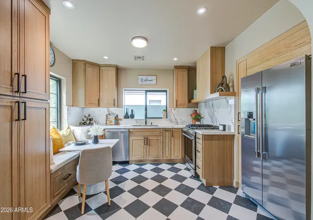 Photo 3 of Sale Pending at 2209 N 12th Avenue, Phoenix, AZ 85007 | MLS# 7079649 | Listing updated on 2026-10-08