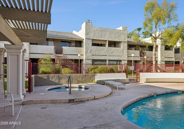 Listing Photo 2 - Condo for sale in building located at 3301 E Earll Dr, Phoenix, AZ 85018 - Unit #223