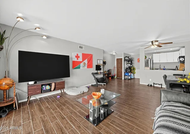 Photo 3 of Sale Pending at 2940 N 38th Street #8, Phoenix, AZ 85018 | MLS# 7079712 | Listing updated on 2026-10-09