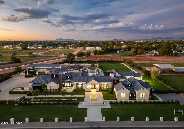 Photo 1 of Mansion for sale at 2620 E Palo Verde St, Gilbert, AZ 85296 | MLS# 7085391 | Listing updated on 2026-09-26