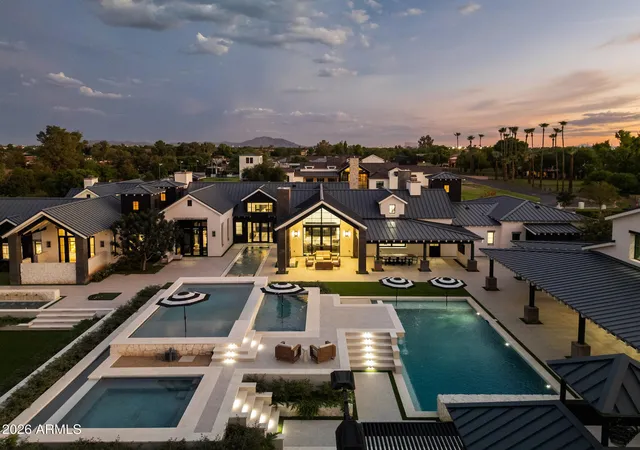 Photo 3 of Mansion for sale at 2620 E Palo Verde St, Gilbert, AZ 85296 | MLS# 7085391 | Listing updated on 2026-09-26