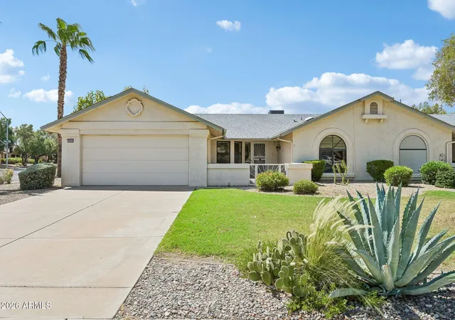 Townhouse for sale at 20202 N Medallion Ct, Sun City West, AZ 85375 | MLS# 7081786