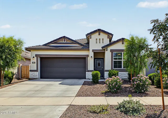 Photo 1 of Single family home for sale at 18641 W Desert Holw Dr, Wittmann, AZ 85361 | MLS# 7081797 | Listing updated on 2026-10-29