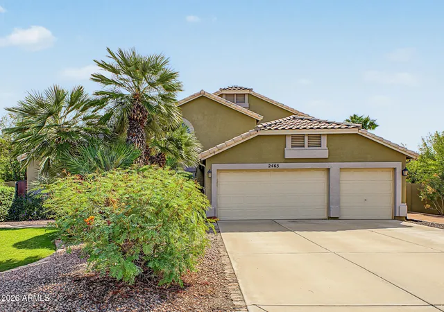 Photo 2 of Sale Pending at 2465 E Drake St, Gilbert, AZ 85234 | MLS# 7080245 | Listing updated on 2026-09-28