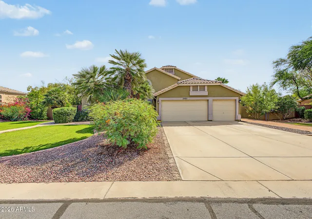 Photo 3 of Sale Pending at 2465 E Drake St, Gilbert, AZ 85234 | MLS# 7080245 | Listing updated on 2026-09-28