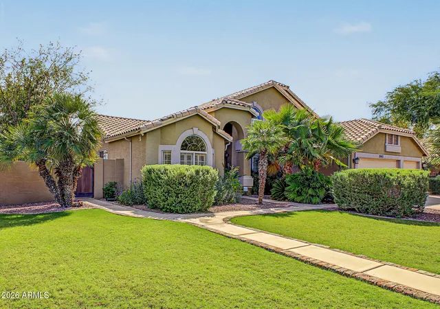 Photo 4 of Sale Pending at 2465 E Drake St, Gilbert, AZ 85234 | MLS# 7080245 | Listing updated on 2026-09-28