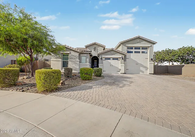 Photo 3 of Single family home for sale at 18352 W Kendall St, Goodyear, AZ 85338 | MLS# 7082233 | Listing updated on 2026-10-08