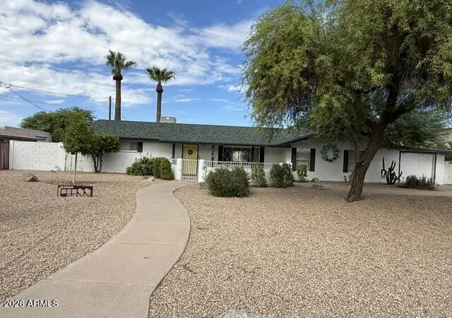 Photo 2 of Single family home for sale at 3034 N 34TH Place, Phoenix, AZ 85018 | MLS# 7081344 | Listing updated on 2026-10-02
