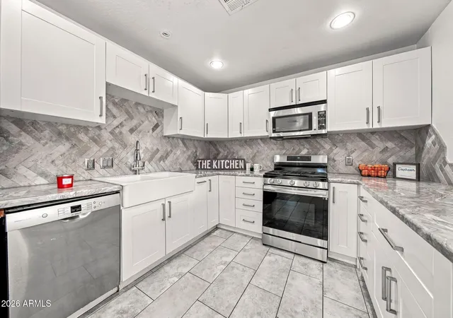 Photo 1 of Single family home for sale at 7137 N 33rd Avenue, Phoenix, AZ 85051 | MLS# 7081908 | Listing updated on 2026-10-15
