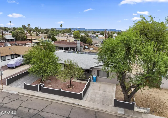 Photo 1 of Single family home for sale at 4035 W Orangewood Ave, Phoenix, AZ 85051 | MLS# 7083282 | Listing updated on 2026-10-29