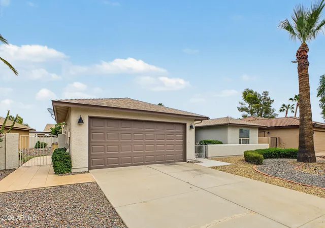 Photo 2 of Single family home for sale at 26253 S Dartford Dr, Sun Lakes, AZ 85248 | MLS# 7082160 | Listing updated on 2026-10-04