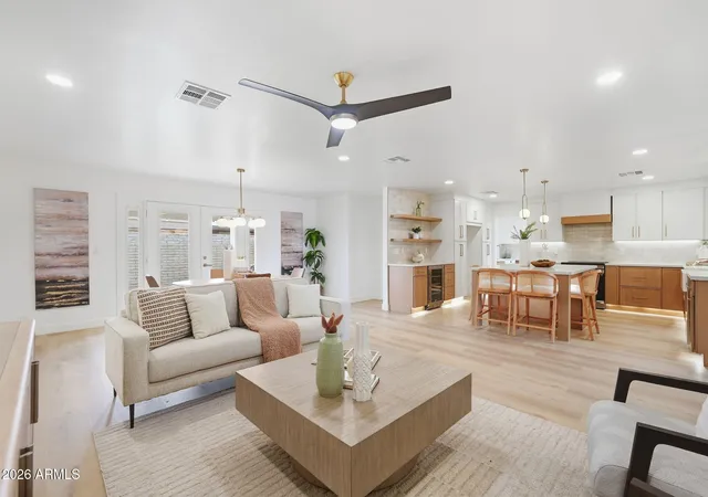 Photo 3 of Sale Pending at 7901 E Plaza Ave, Scottsdale, AZ 85250 | MLS# 7082588 | Listing updated on 2026-09-27