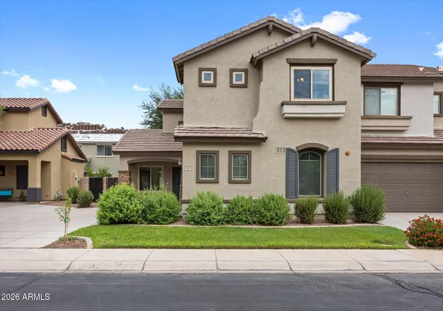 Photo 2 of Townhouse for sale at 2903 S Nielson St, Gilbert, AZ 85295 | MLS# 7082292 | Listing updated on 2026-09-28