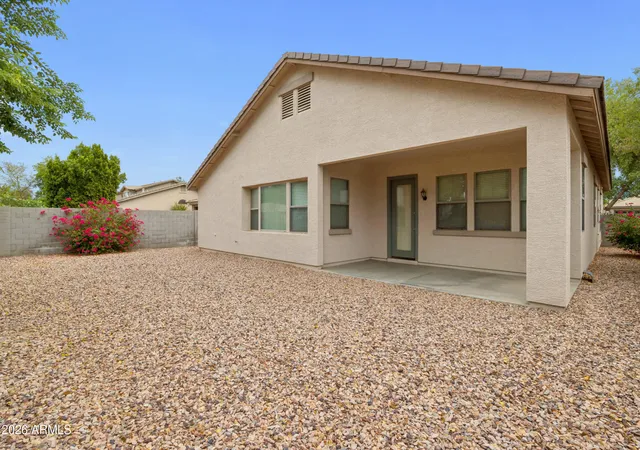 Photo 4 of Single family home for sale at 8858 W Myrtle Ave, Glendale, AZ 85305 | MLS# 7085546 | Listing updated on 2026-09-26