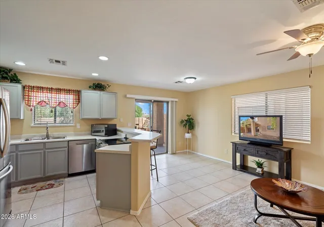Photo 4 of Townhouse for sale at 15647 N 29th Way, Phoenix, AZ 85032 | MLS# 7085300 | Listing updated on 2026-09-28