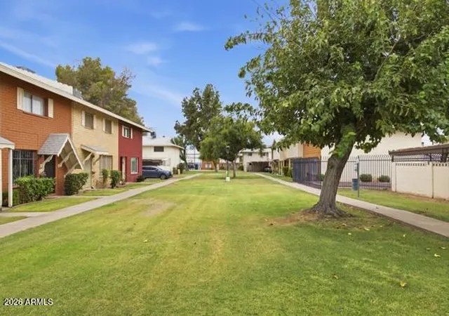 Photo 2 of Townhouse for sale at 6680 N 43rd Avenue, Glendale, AZ 85301 | MLS# 7085607 | Listing updated on 2026-09-26