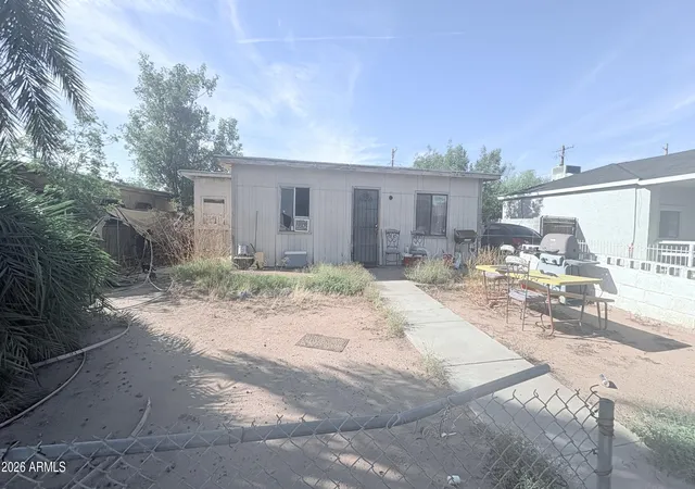 Photo 2 of Sale Pending at 633 W Atlanta Ave, Phoenix, AZ 85041 | MLS# 7083768 | Listing updated on 2026-09-25