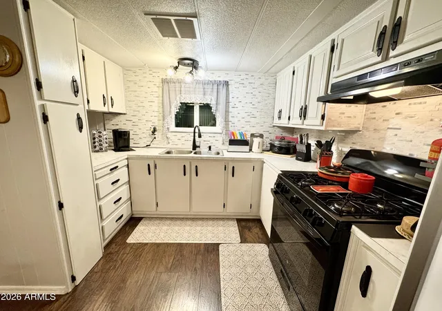 Photo 4 of Sale Pending at 202 N Meridian Dr #209, Apache Junction, AZ 85120 | MLS# 7084901 | Listing updated on 2026-10-02