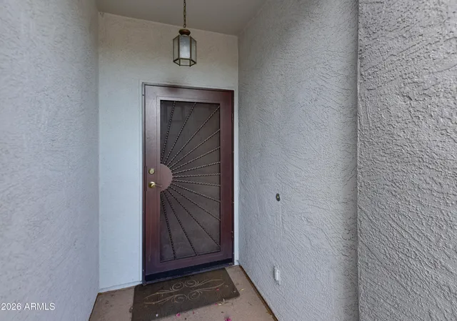 Photo 2 of Sale Pending at 186 W Saddle Way, San Tan Valley, AZ 85143 | MLS# 7085007 | Listing updated on 2026-10-09