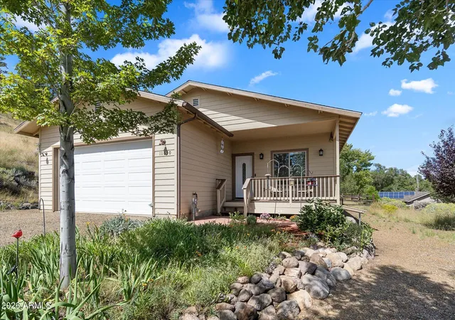 Photo 2 of Single family home for sale at 11630 Homestead Ln, Flagstaff, AZ 86004 | MLS# 7085120 | Listing updated on 2026-09-28