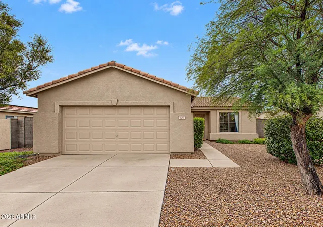 Photo 3 of Single family home for sale at 725 E Long Ave, Buckeye, AZ 85326 | MLS# 7085207 | Listing updated on 2026-09-26