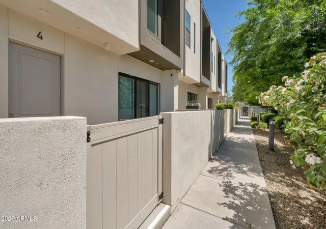 Photo 3 of Townhouse for sale at 4020 N 12th Street #4, Phoenix, AZ 85014 | MLS# 7085361 | Listing updated on 2026-10-02