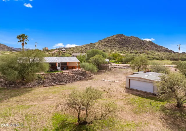 Photo 4 of Single family home for sale at 23360 W Gold Dollar Ln, Congress, AZ 85332 | MLS# 7099499 | Listing updated on 2026-10-29