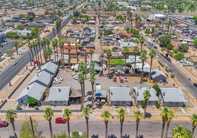 Photo 2 of Townhouse for sale at 2102 W Adams St, Phoenix, AZ 85009 | MLS# 7085334 | Listing updated on 2026-09-25