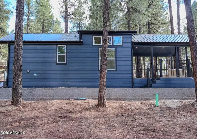 Photo 3 of Manufactured home for sale at 2101 W Route 66, Flagstaff, AZ 86001 | MLS# 7085471 | Listing updated on 2026-09-26