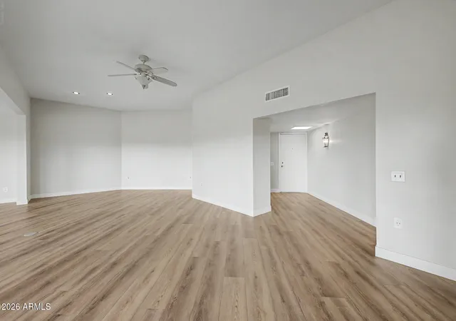 Photo 3 of Townhouse for sale at 10189 W Pineaire Dr, Sun City, AZ 85351 | MLS# 7087648 | Listing updated on 2026-10-30