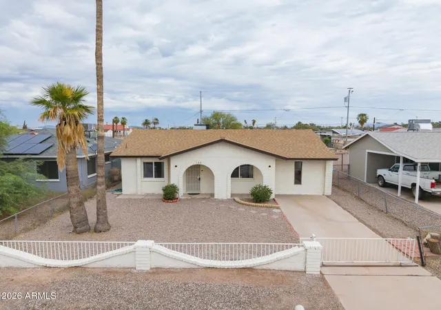 Photo 1 of Single family home for sale at 102 E Cedar Ave, Casa Grande, AZ 85122 | MLS# 7085435 | Listing updated on 2026-09-26