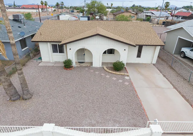Photo 3 of Single family home for sale at 102 E Cedar Ave, Casa Grande, AZ 85122 | MLS# 7085435 | Listing updated on 2026-09-26