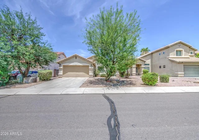 Photo 4 of Single family home for sale at 13526 W Berridge Ln, Litchfield Park, AZ 85340 | MLS# 7085402 | Listing updated on 2026-09-30