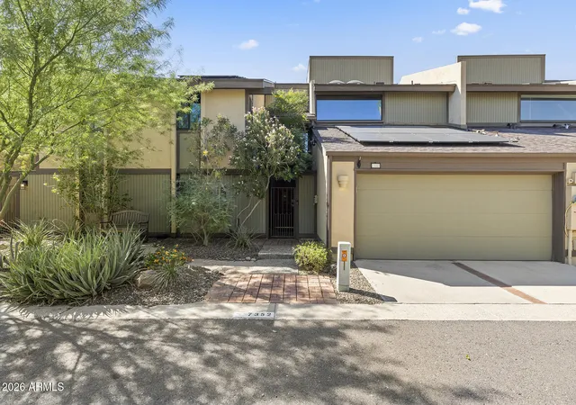 Photo 1 of Townhouse for sale at 7352 N 7th Place, Phoenix, AZ 85020 | MLS# 7087654 | Listing updated on 2026-10-26