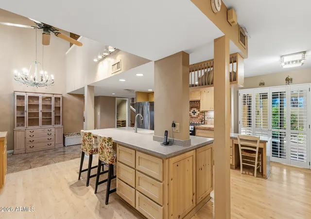 Photo 4 of Townhouse for sale at 7352 N 7th Place, Phoenix, AZ 85020 | MLS# 7087654 | Listing updated on 2026-10-26