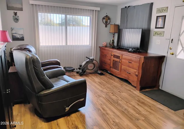 Photo 4 of Manufactured home for sale at 900 S Idaho Rd #940, Apache Junction, AZ 85119 | MLS# 7085594 | Listing updated on 2026-09-26