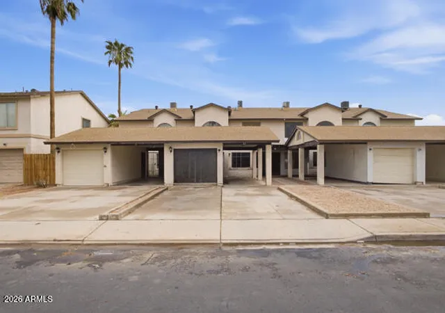 Photo 2 of Townhouse for sale at 304 E Lawrence Blvd #C, Avondale, AZ 85323 | MLS# 7085624 | Listing updated on 2026-09-26