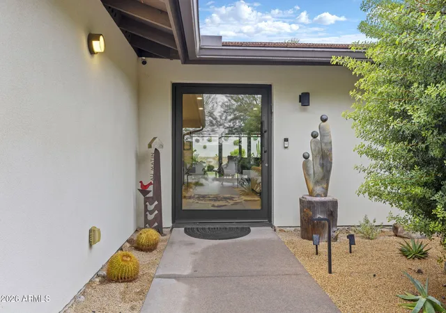 Photo 4 of Single family home for sale at 2241 E Nicolet Ave, Phoenix, AZ 85020 | MLS# 7087412 | Listing updated on 2026-10-30