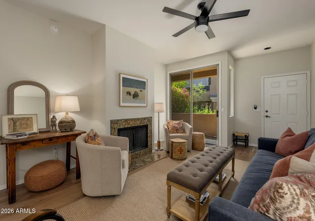 Listing Photo 1 - Condo for sale in building located at 1411 E Orangewood Ave, Phoenix, AZ 85020 - Unit #105